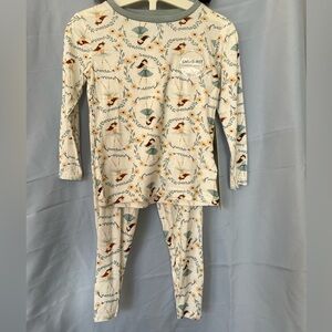 Tres Beau et Belle NWT Set of 2 PC Bamboo Pajamas Loungewear 18 months sensitive